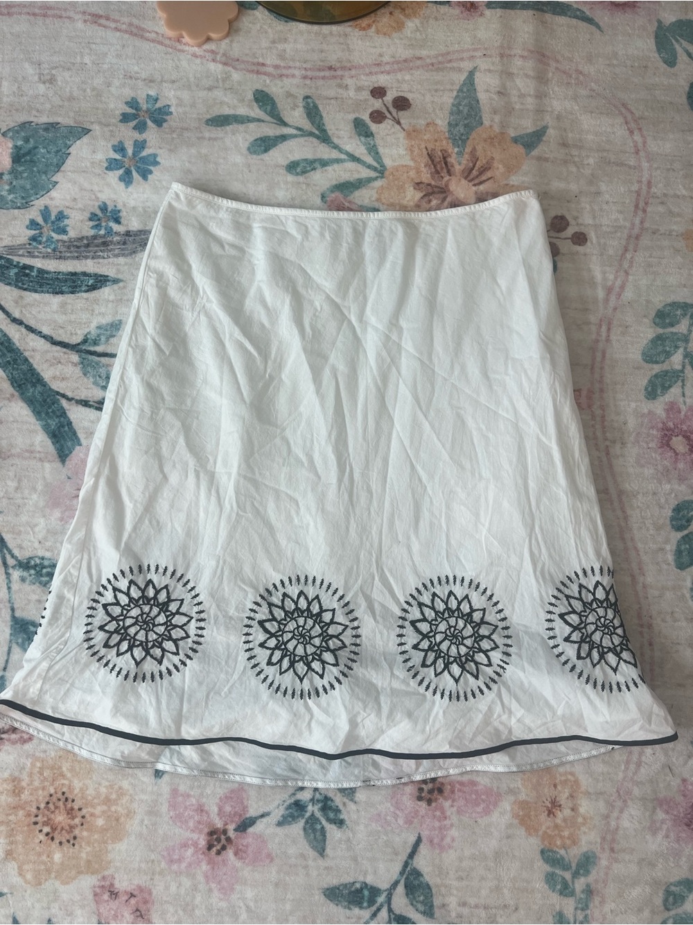 New York & Company White A-Line Skirt with Black Embroidered Medallions
